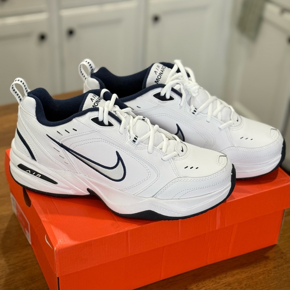 Nike Monarch IV - Men’s 11 - brand new